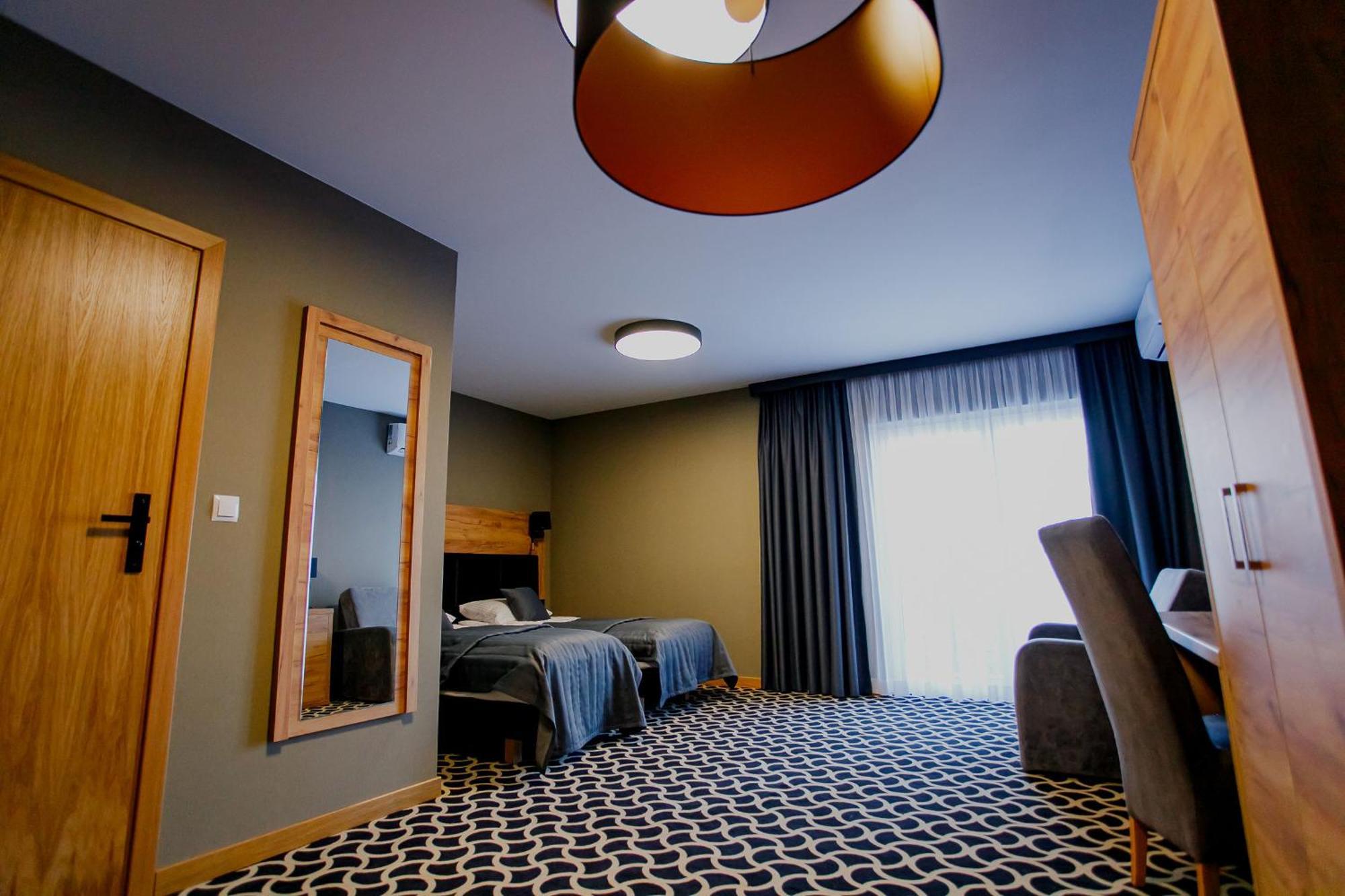 Hotel Coloseum ยาโรสวาฟ ภายนอก รูปภาพ